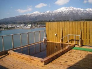 佐渡加茂湖温泉 湖畔の宿 吉田家