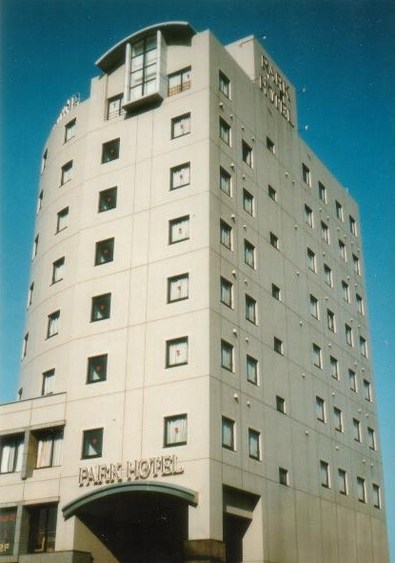 Kuwana Park Hotel