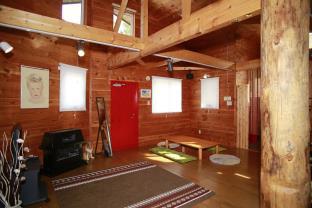Lake Toya log cabin  with parking and wifi