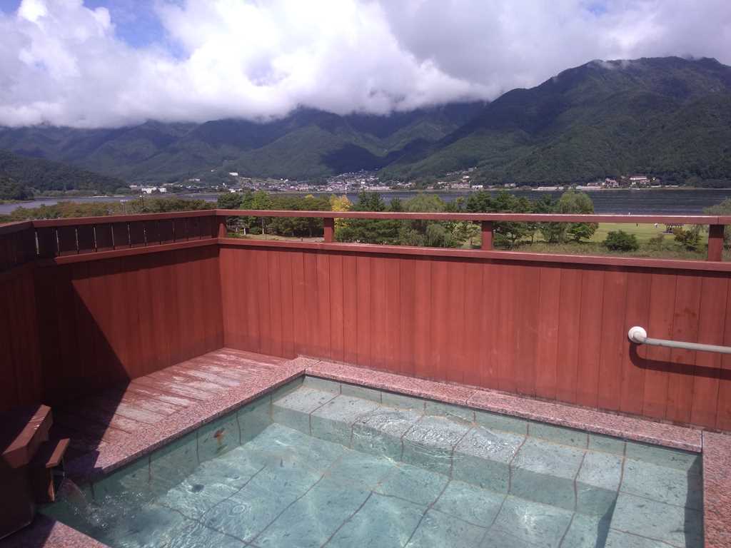 富士河口湖温泉　レイクランドホテル　みづのさと 屋上風呂
